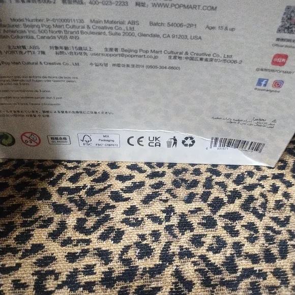 Pop Mart- Mega Royal Molly - Childishness 400% - Picture 4 of 8